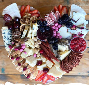 La-Fromagerie-Add-Ons-Heart-Boards2